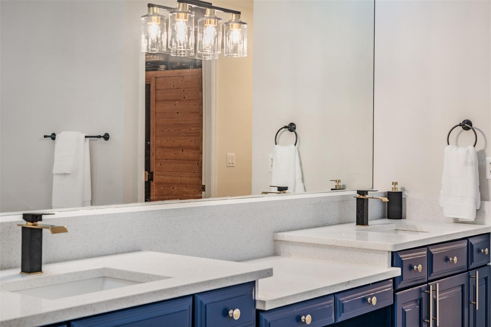 4561 ROANOAK WAY — photo 31