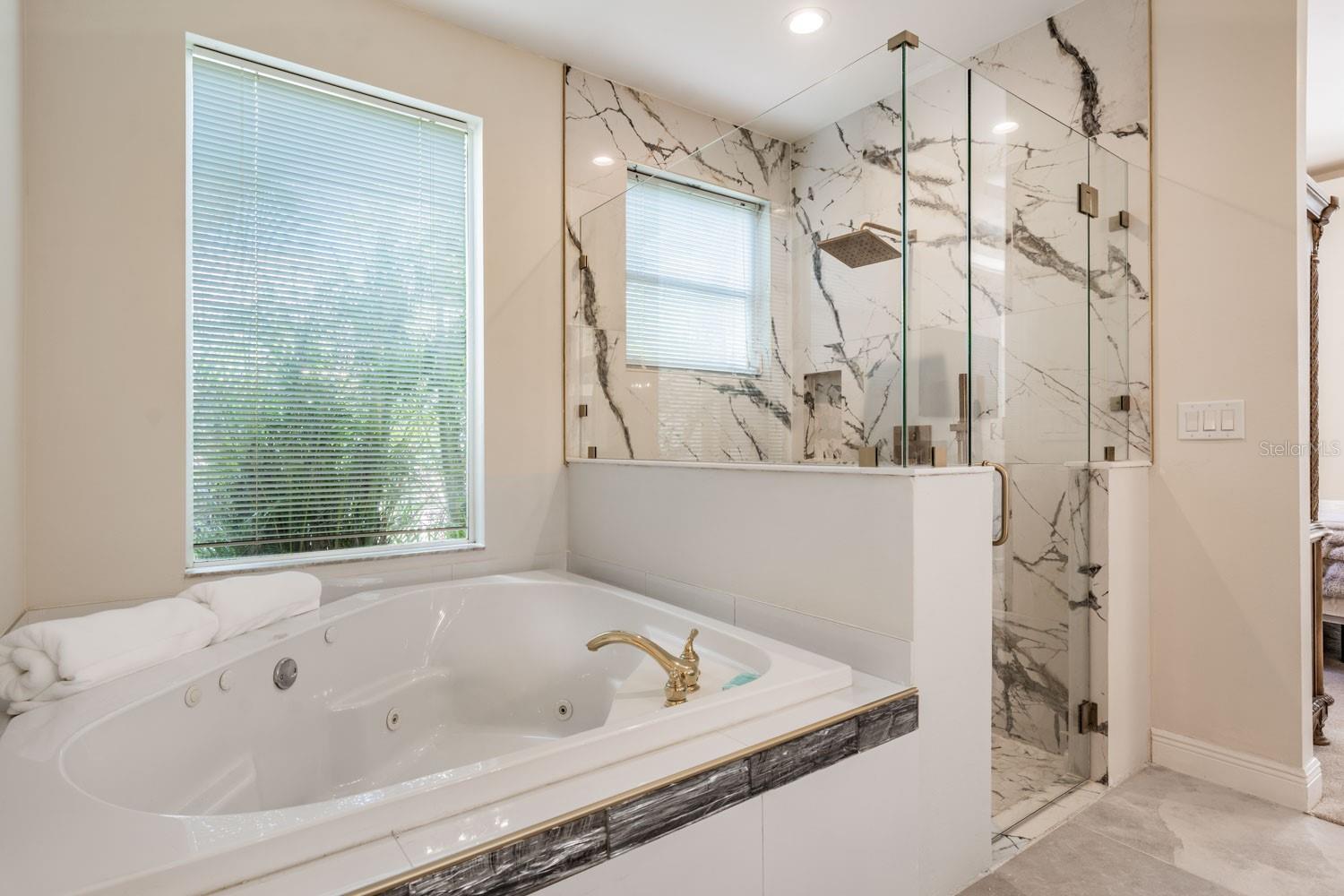 4561 ROANOAK WAY — photo 34