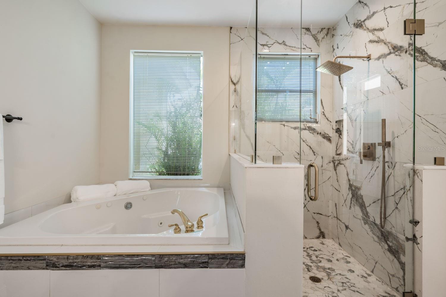 4561 ROANOAK WAY — photo 33