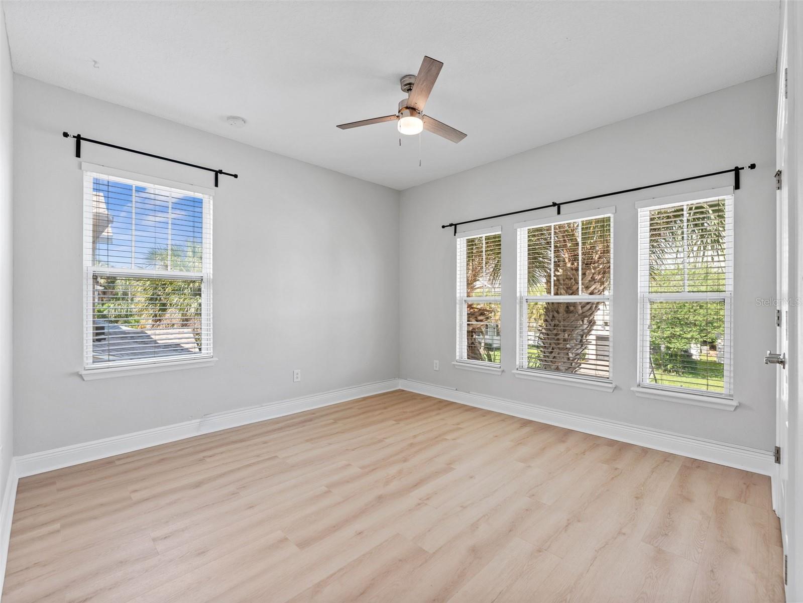 7606 S SPARKMAN ST — photo 32