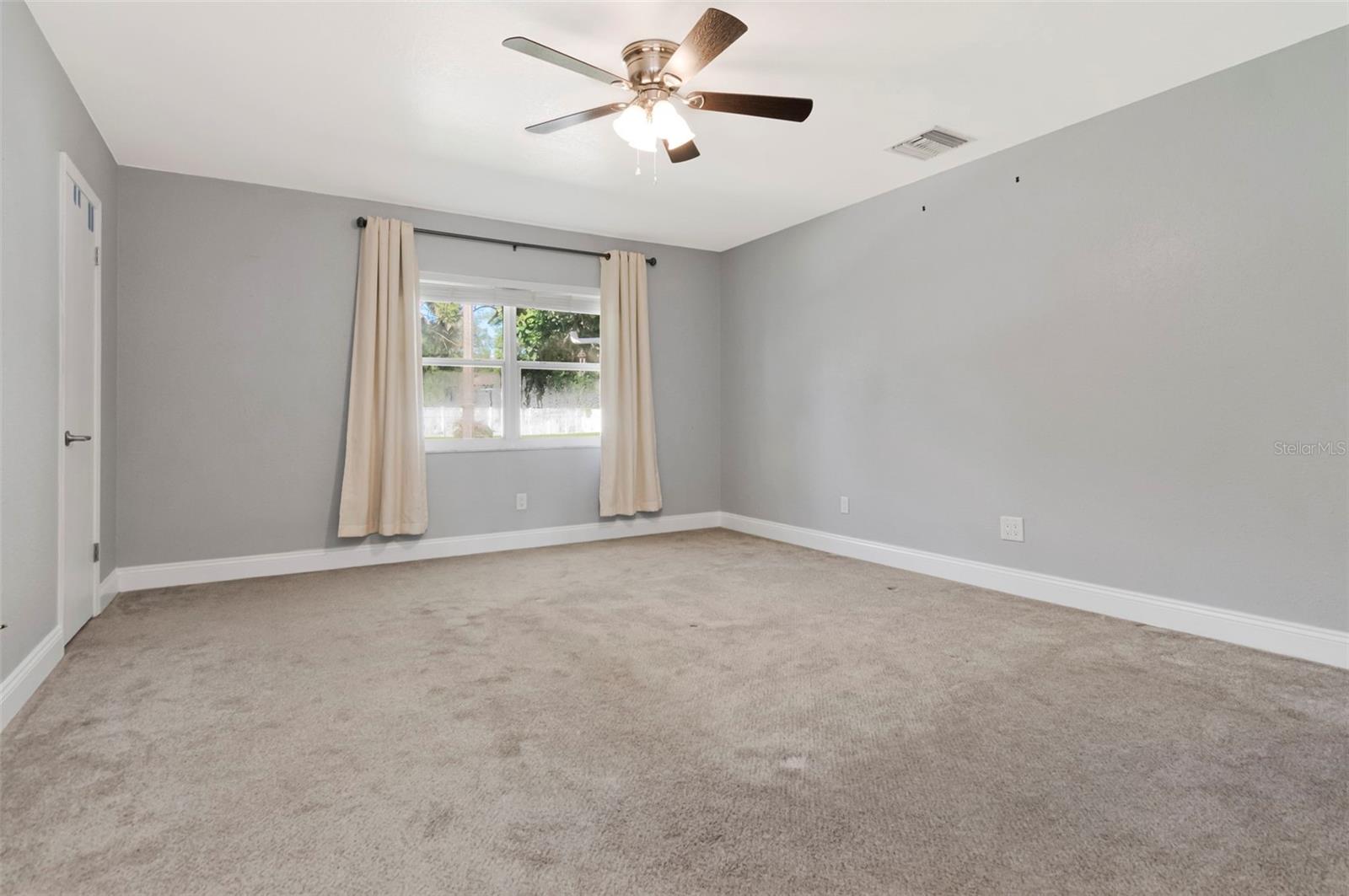 712 S OAKWOOD AVE — photo 29