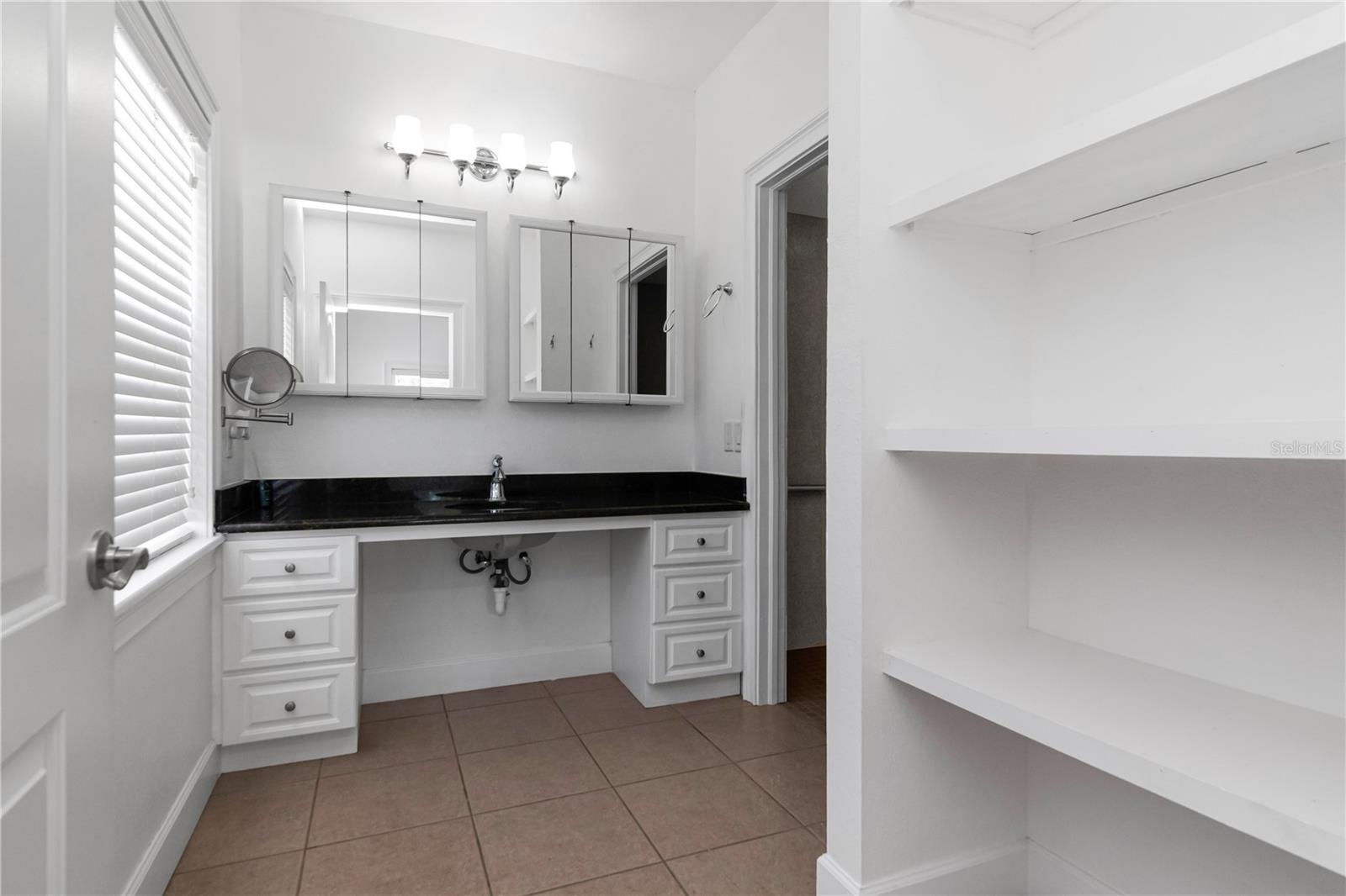 712 S OAKWOOD AVE — photo 46