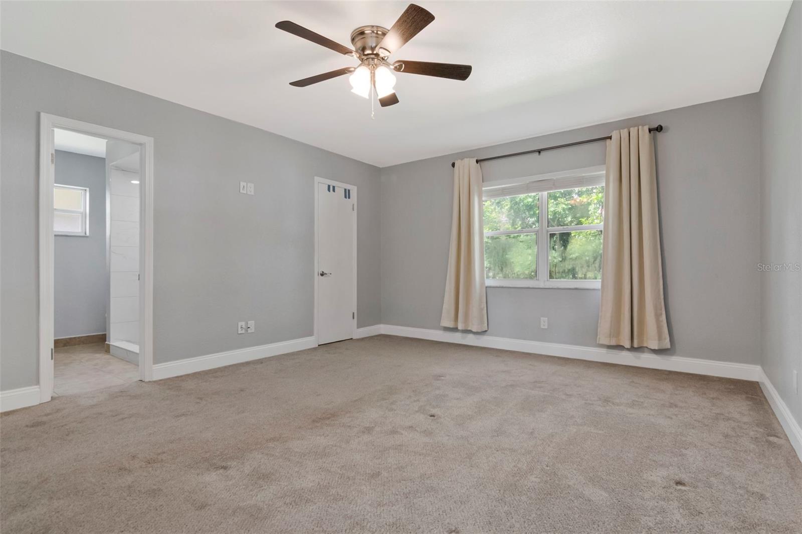 712 S OAKWOOD AVE — photo 27