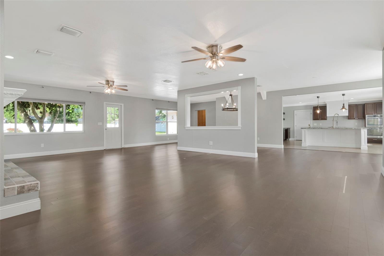 712 S OAKWOOD AVE — photo 15
