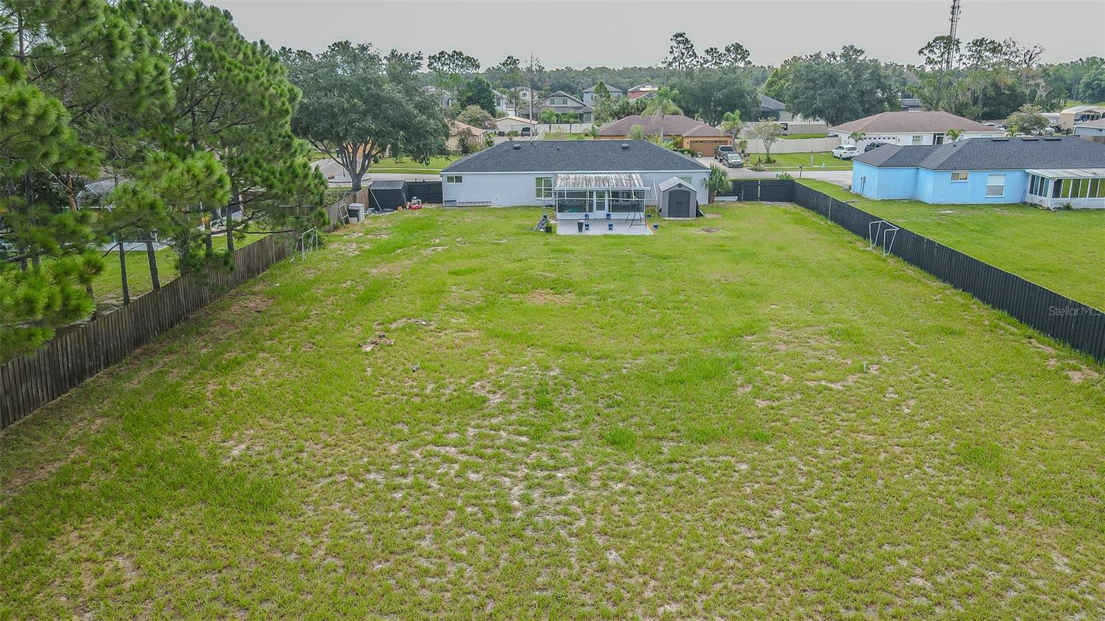 12121 COLONIAL ESTATES LN — photo 9