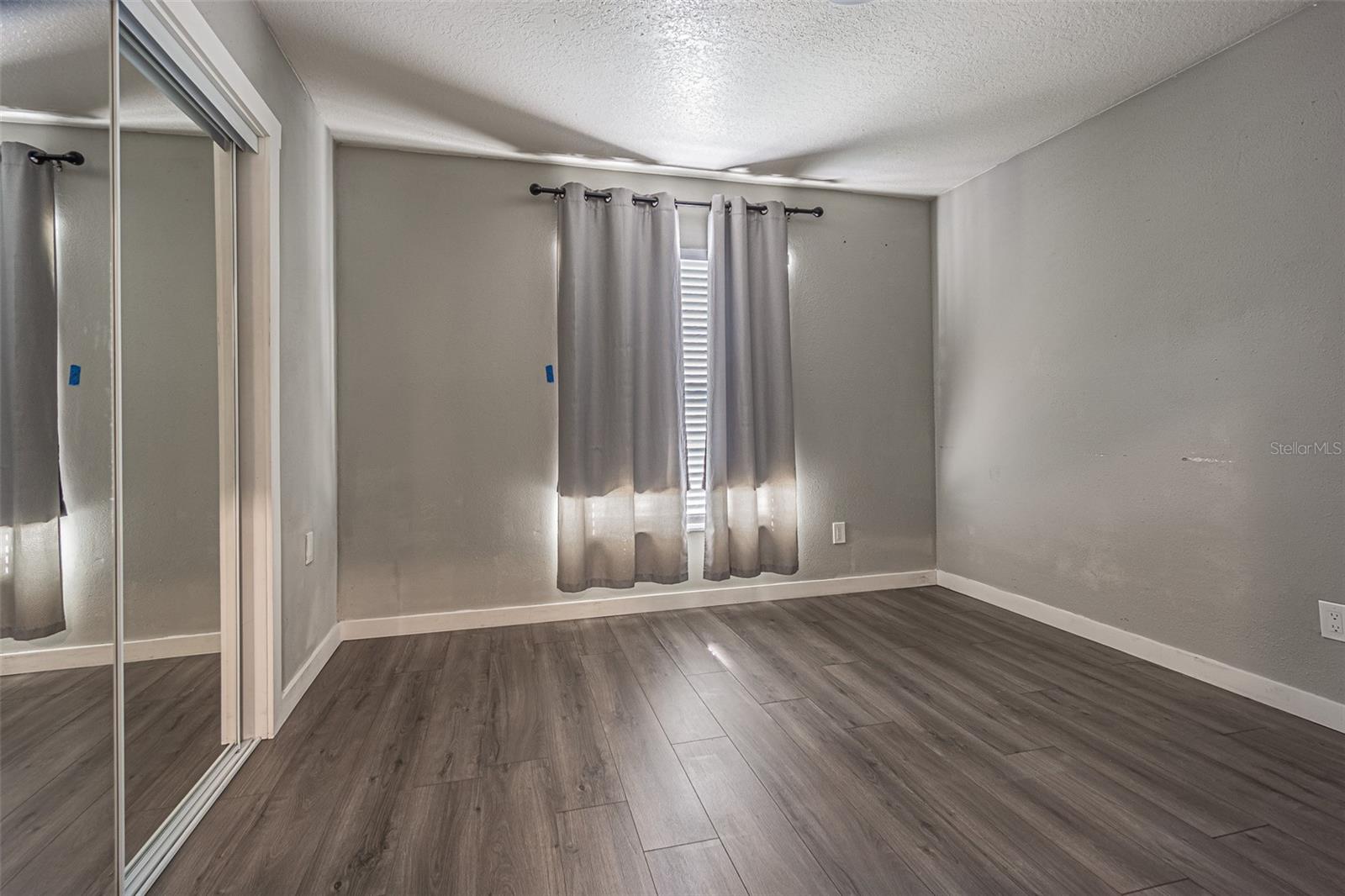 12121 COLONIAL ESTATES LN — photo 16
