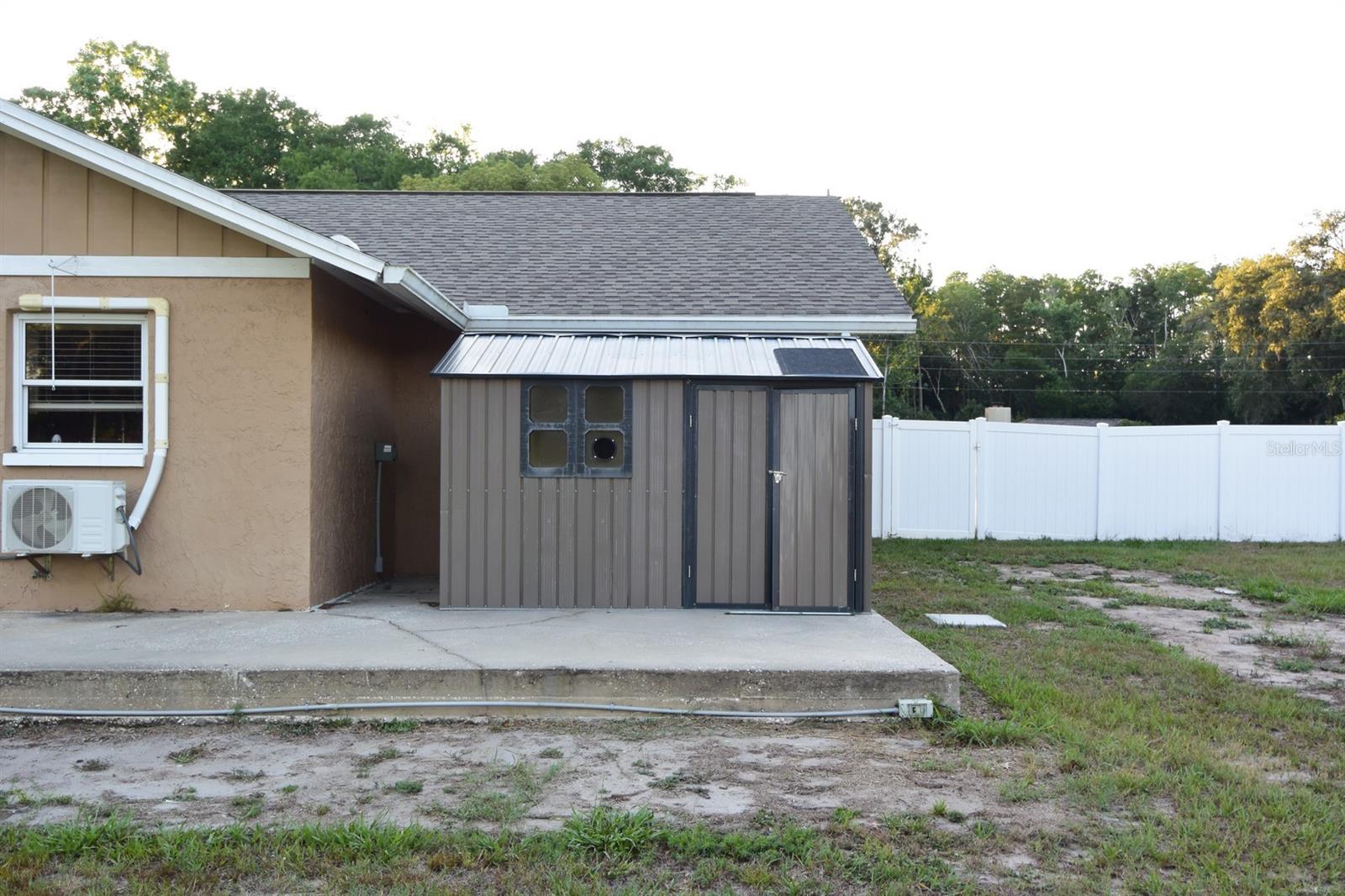 6848 COPPERFIELD DR — photo 26