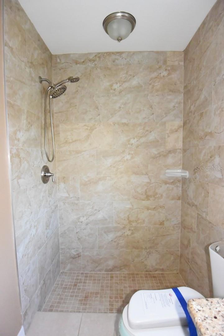 6848 COPPERFIELD DR — photo 14