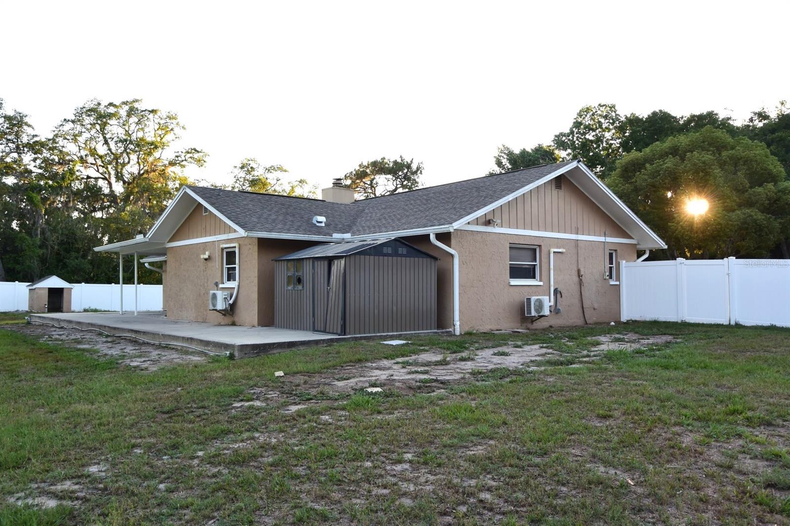 6848 COPPERFIELD DR — photo 25
