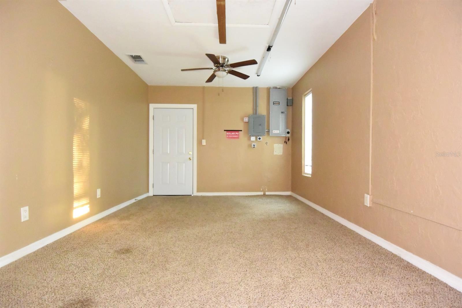 6848 COPPERFIELD DR — photo 21