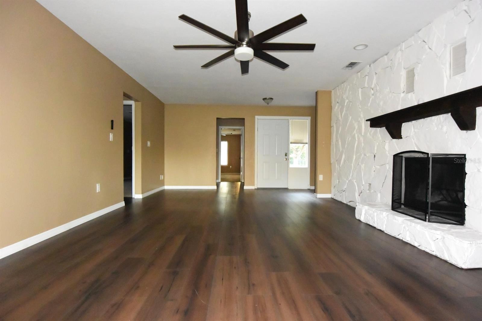 6848 COPPERFIELD DR — photo 10