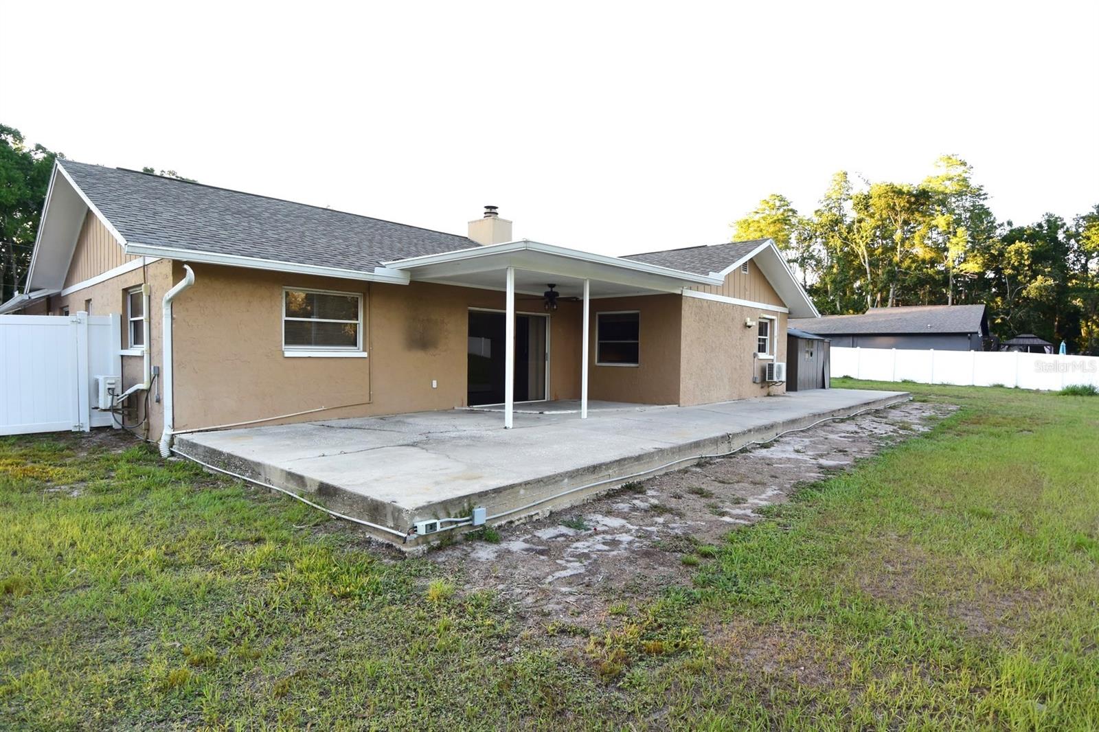 6848 COPPERFIELD DR — photo 27