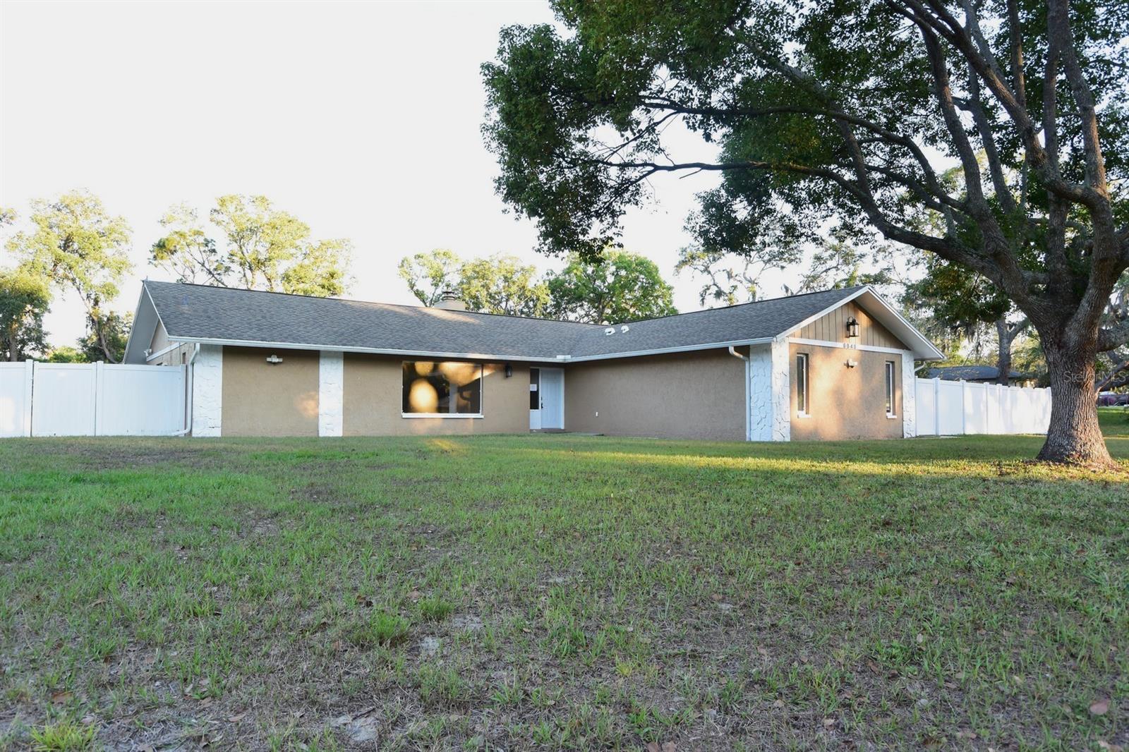 6848 COPPERFIELD DR — photo 23
