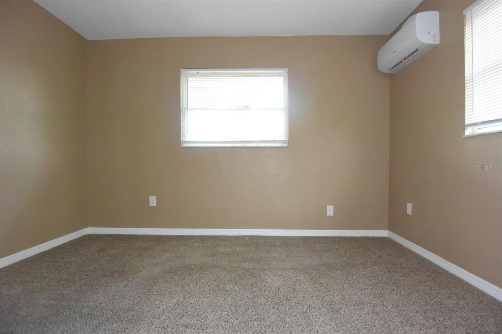 6848 COPPERFIELD DR — photo 18