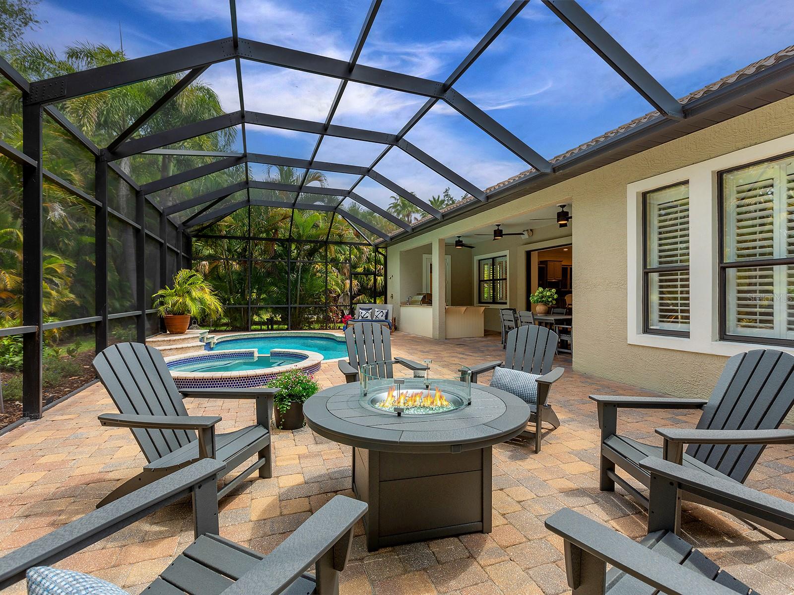 7210 LAKE FOREST GLN — photo 44