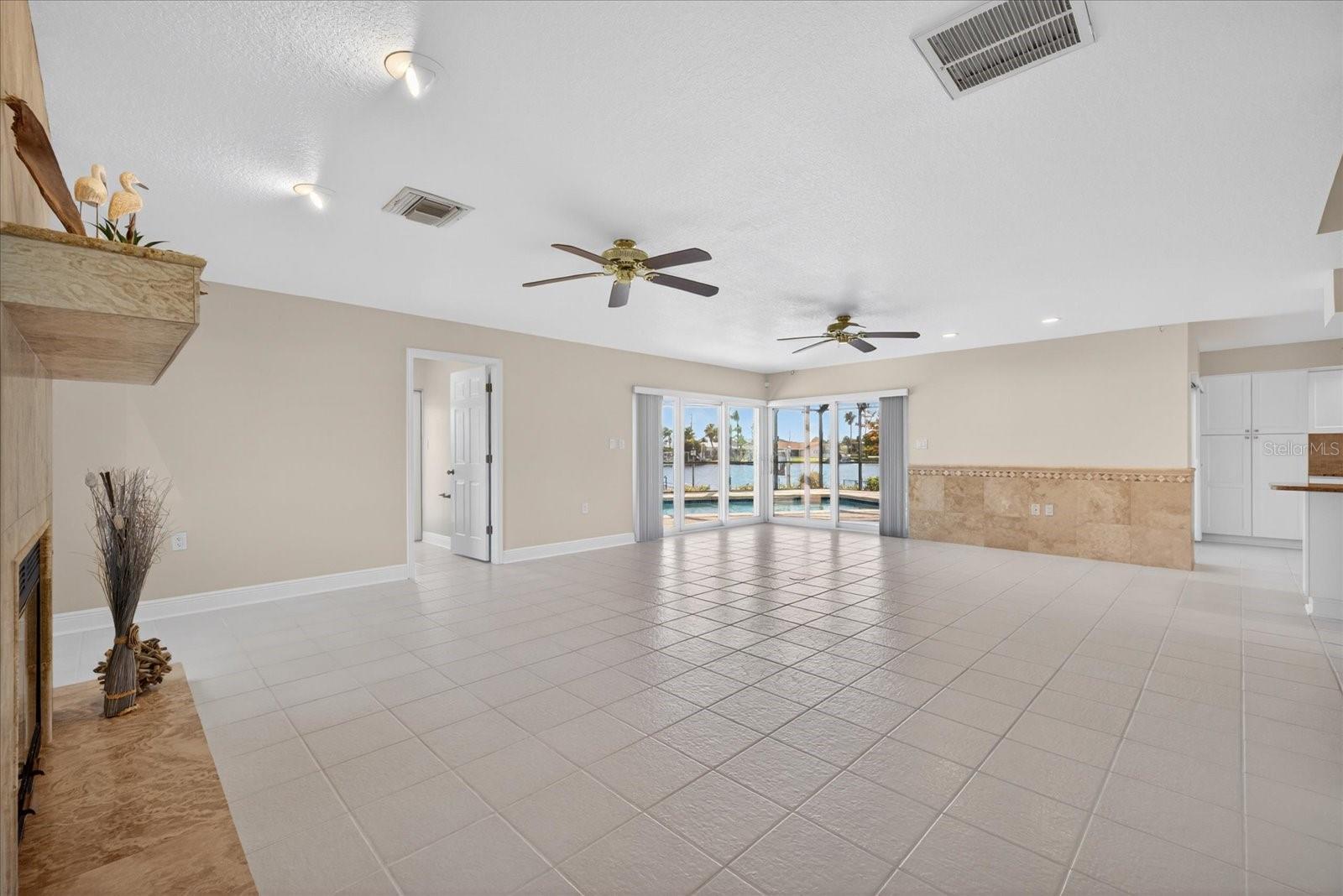 3640 HARBORVIEW CT — photo 25