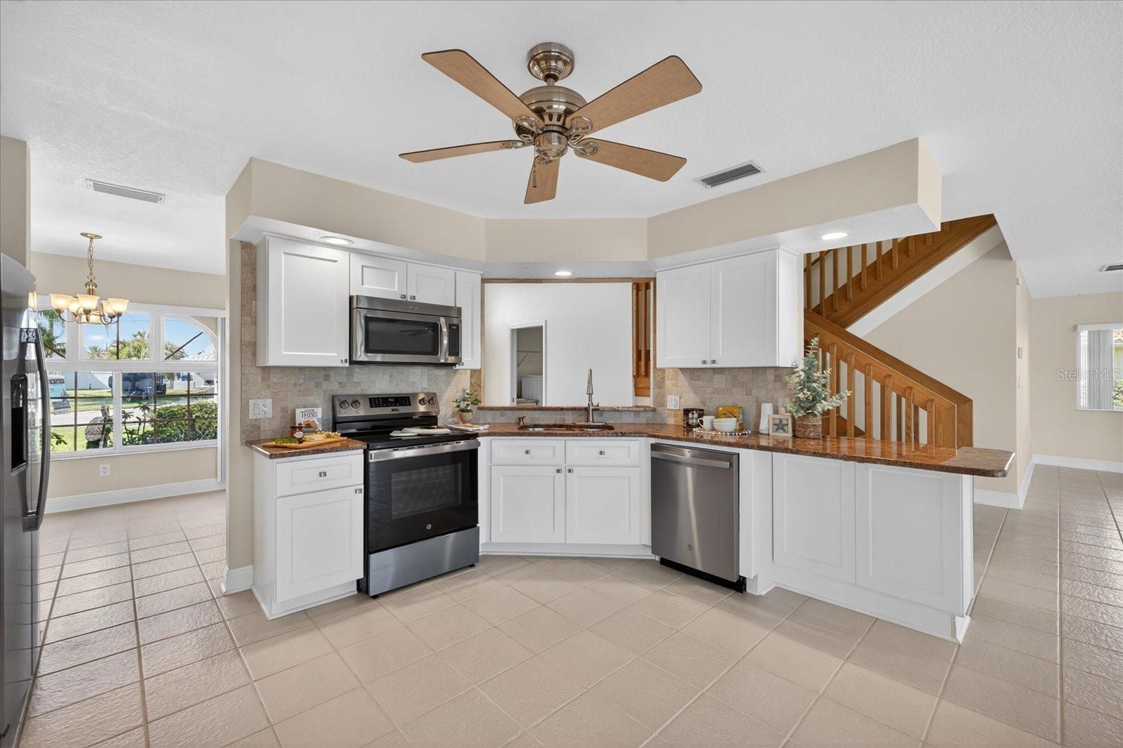 3640 HARBORVIEW CT — photo 15