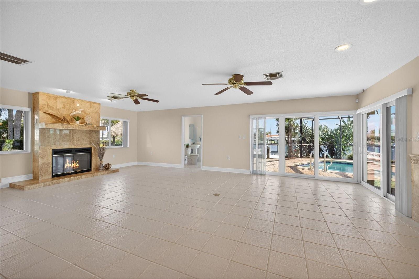 3640 HARBORVIEW CT — photo 23