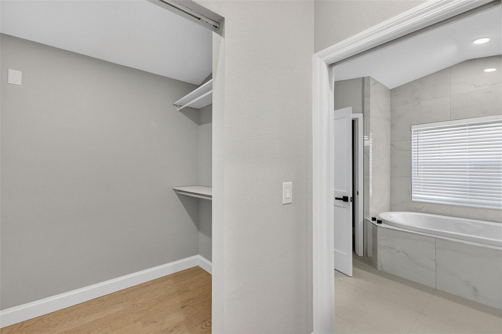 5073 HIGEL AVE — photo 17