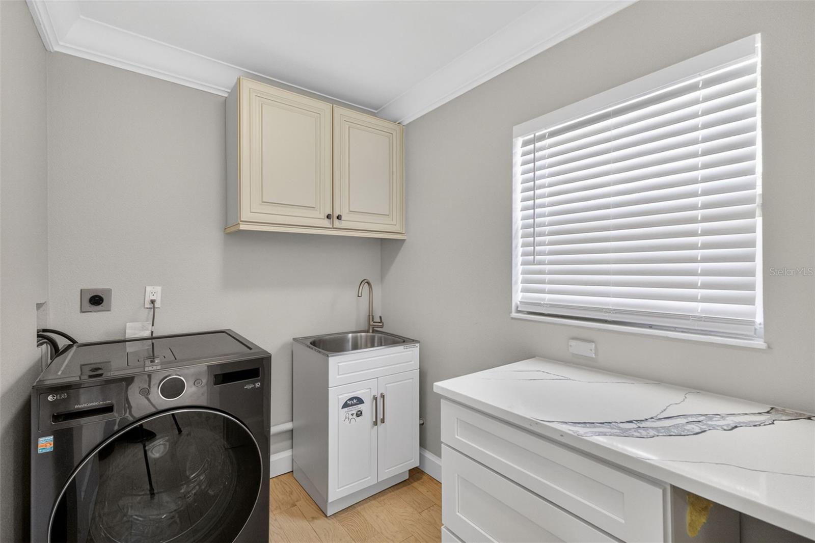 5073 HIGEL AVE — photo 32