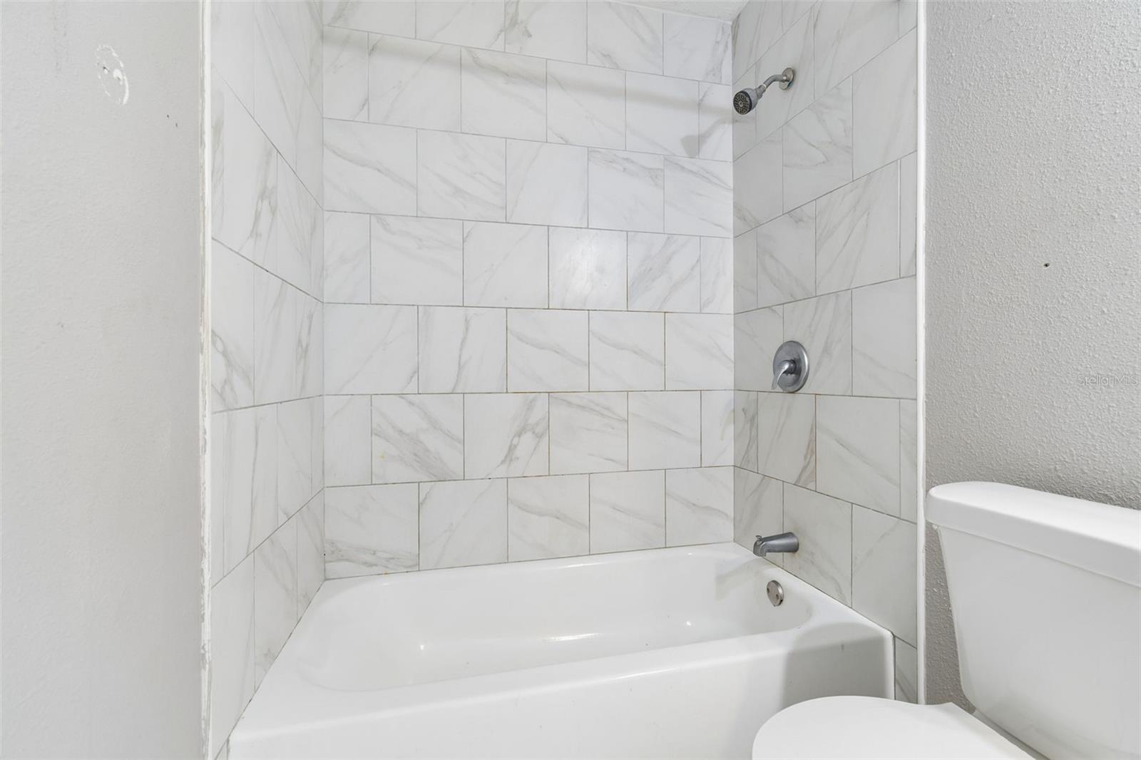 1611 E SHELL POINT RD — photo 32