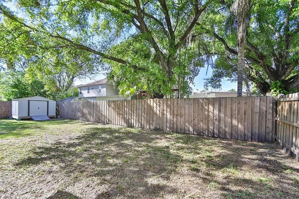 3219 W LEROY ST — photo 36
