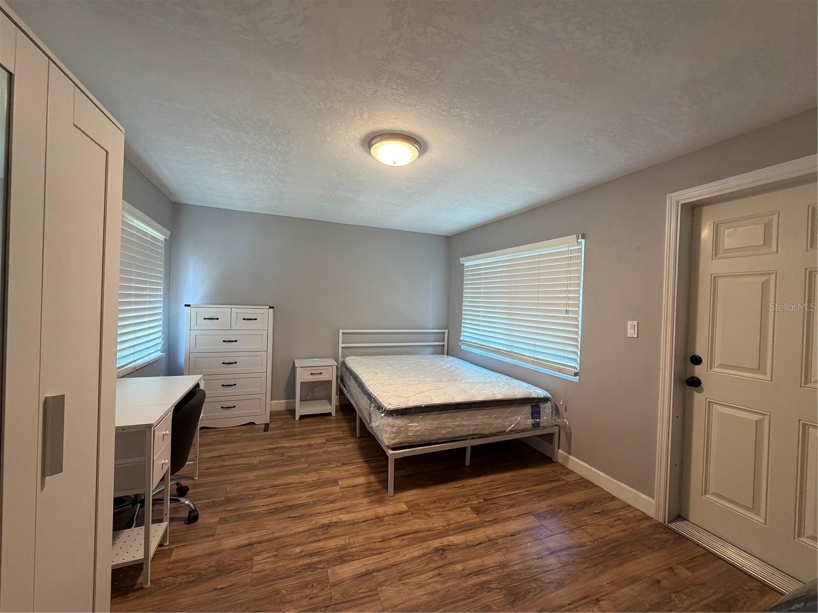 3219 W LEROY ST — photo 32