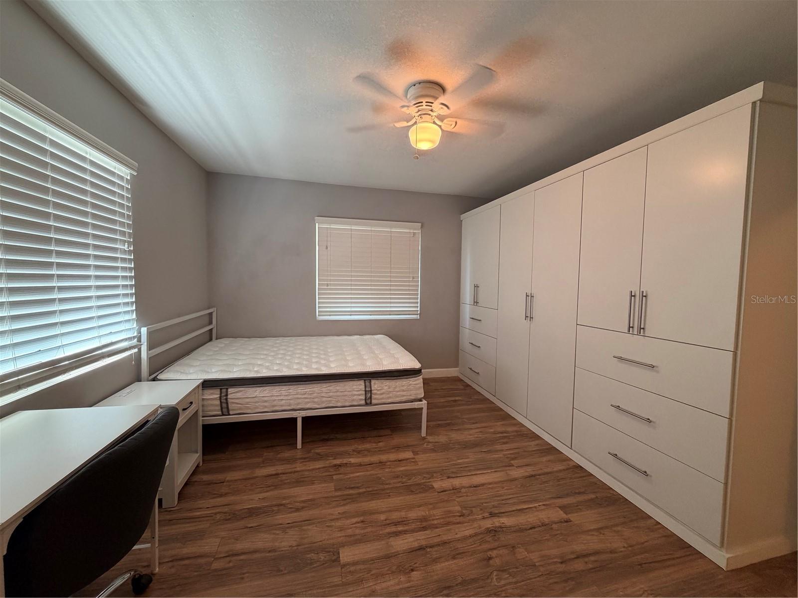3219 W LEROY ST — photo 19