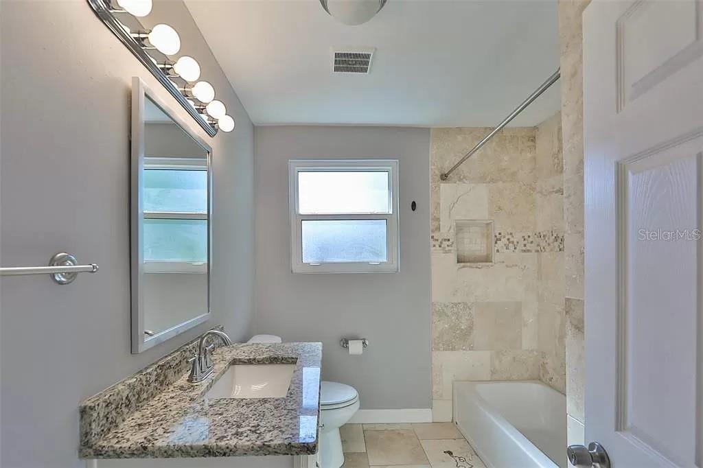 3219 W LEROY ST — photo 21