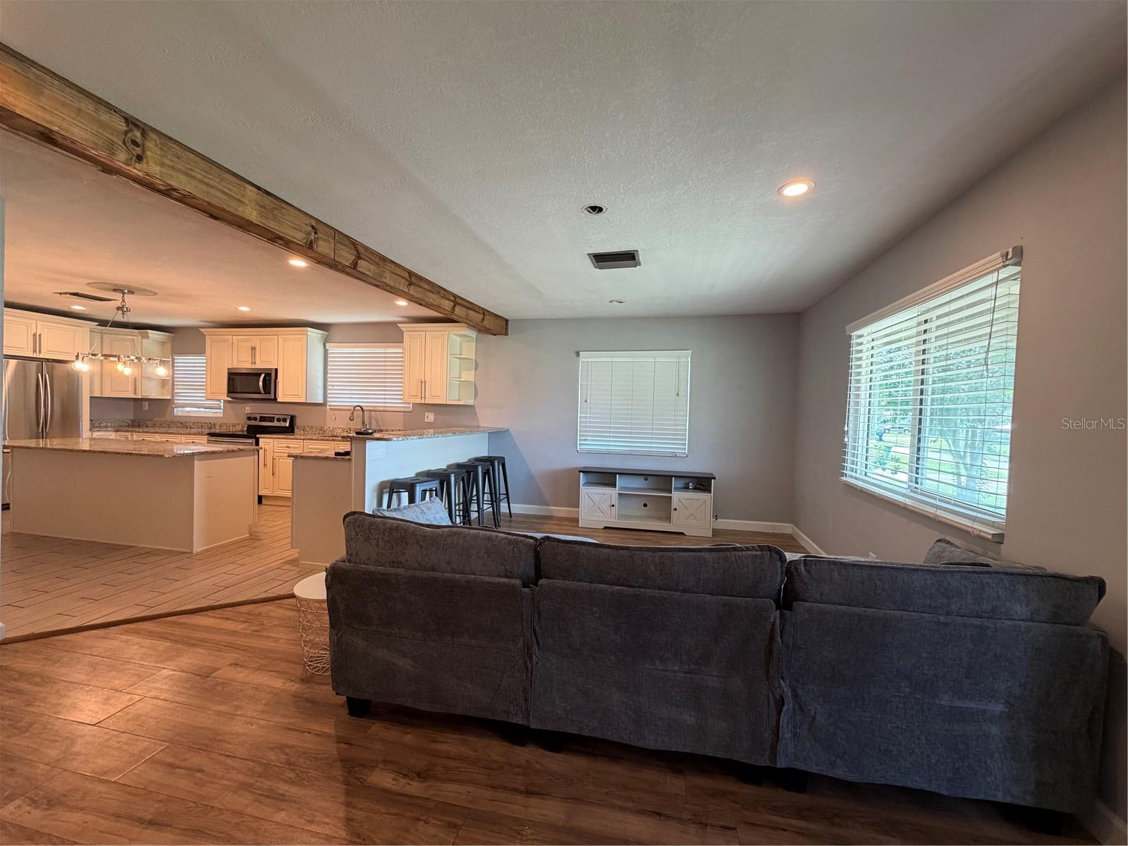 3219 W LEROY ST — photo 11