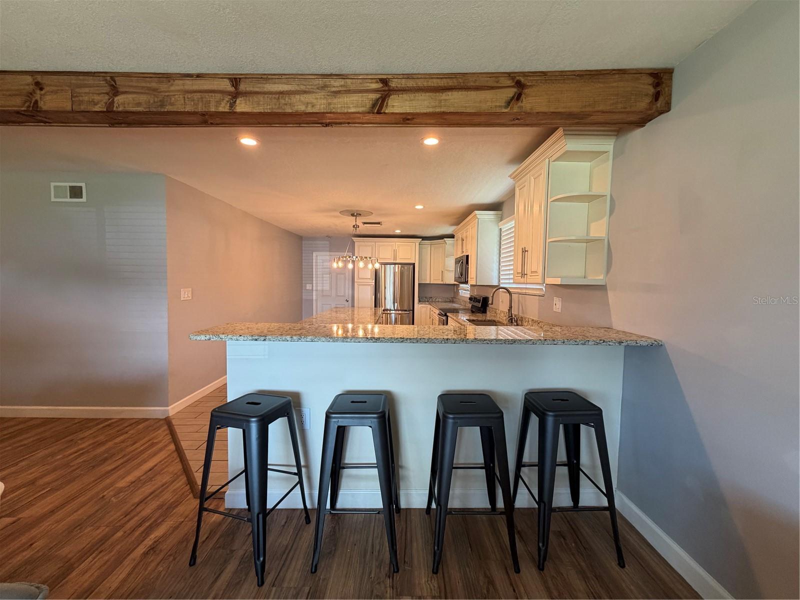 3219 W LEROY ST — photo 12