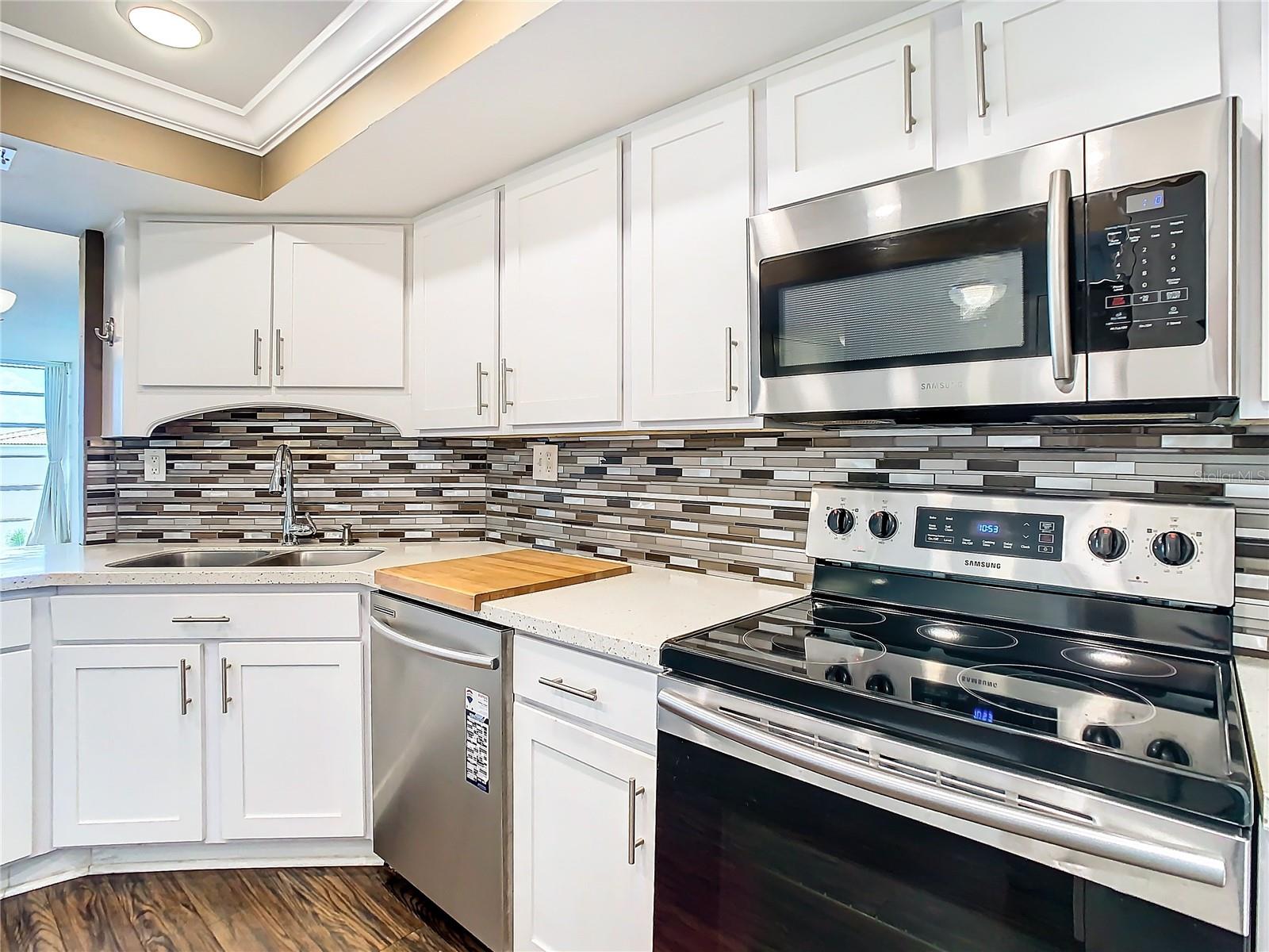 7400 SUN ISLAND DR #503 — photo 12