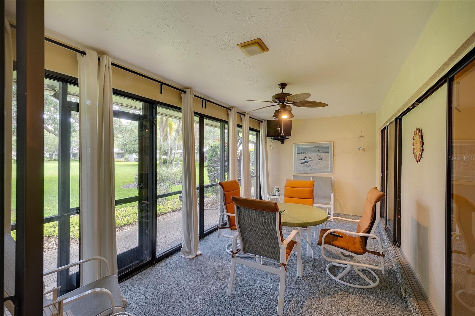 3825 WILSHIRE CIR #1 — photo 23
