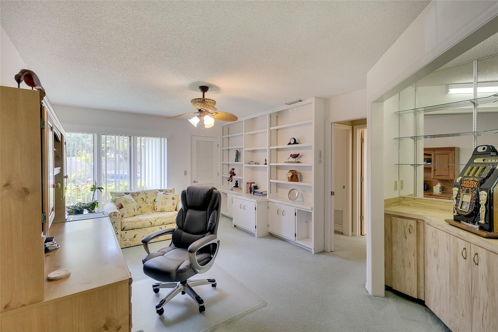 3825 WILSHIRE CIR #1 — photo 17