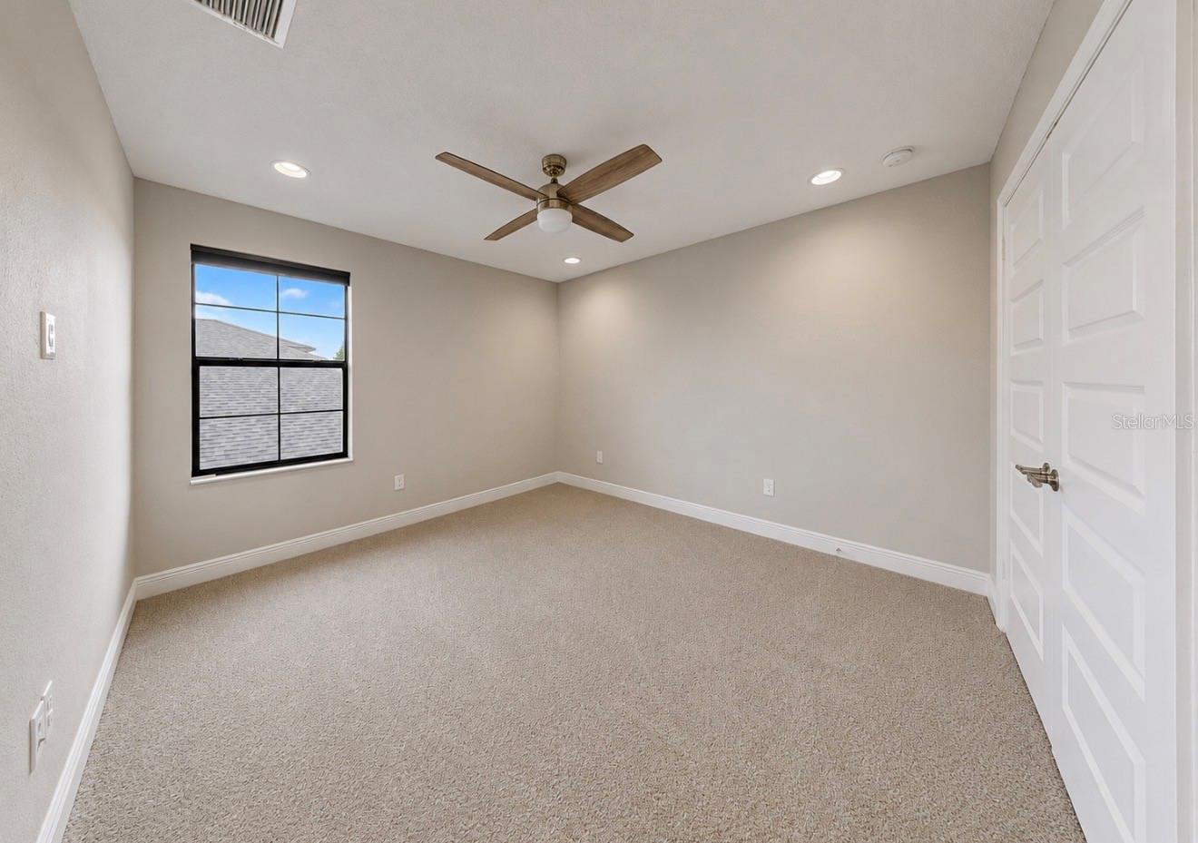14610 RED CASTLE AVE — photo 54