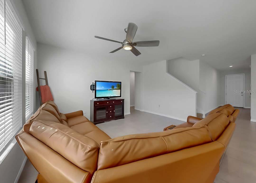16454 WOODSIDE GLN — photo 14