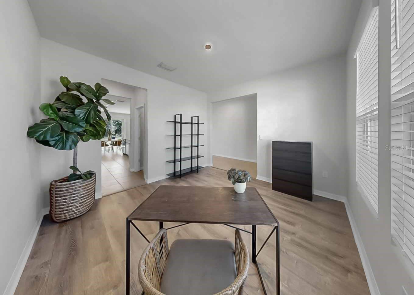 16454 WOODSIDE GLN — photo 3