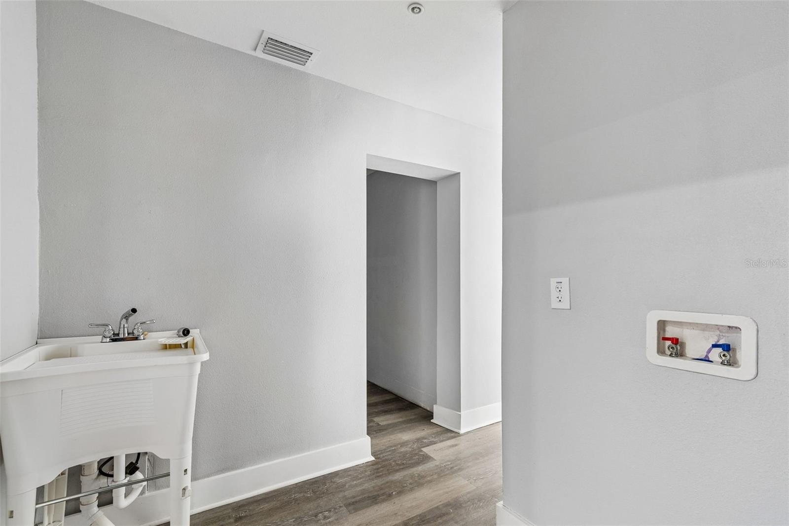 3901 W PLATT ST — photo 11