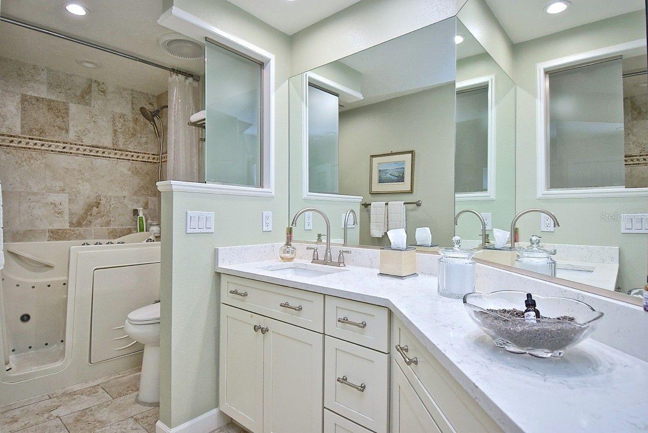 3890 LYNDHURST CT — photo 26