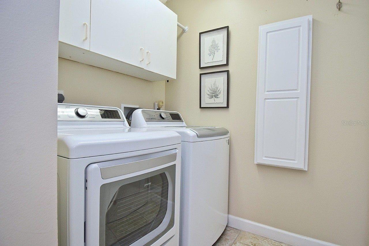 3890 LYNDHURST CT — photo 16