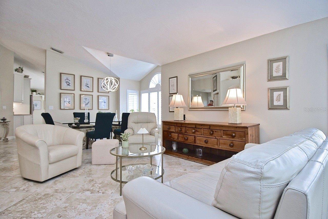 3890 LYNDHURST CT — photo 6