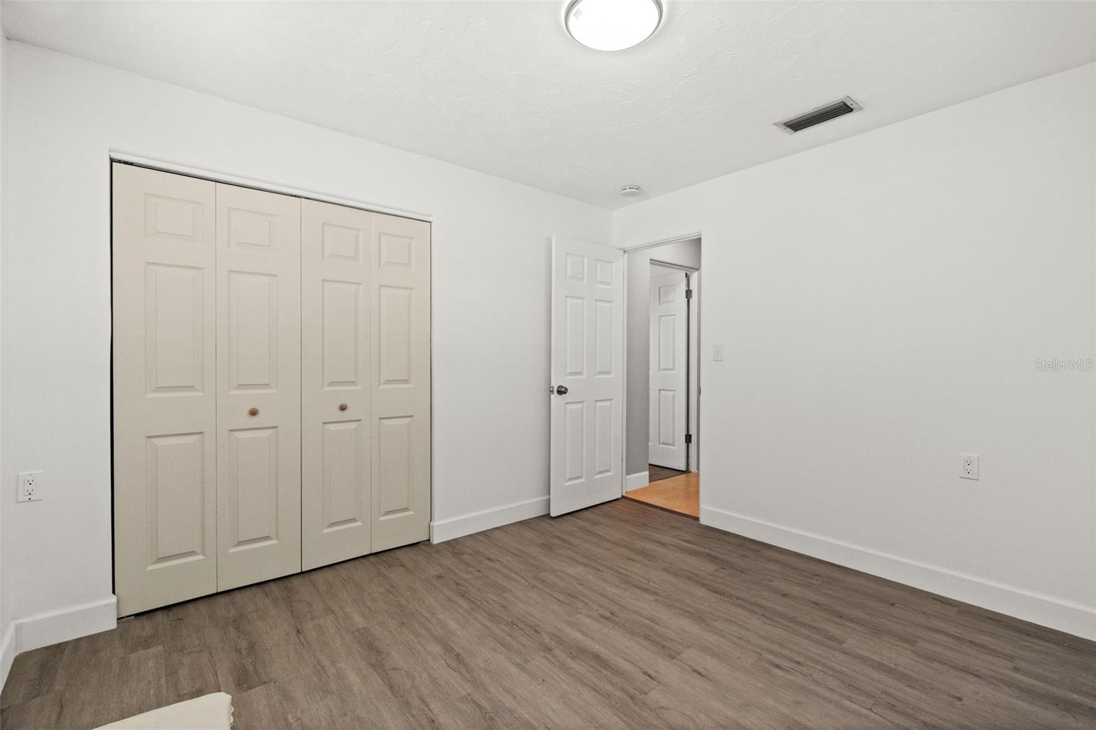 710 116TH AVE — photo 39