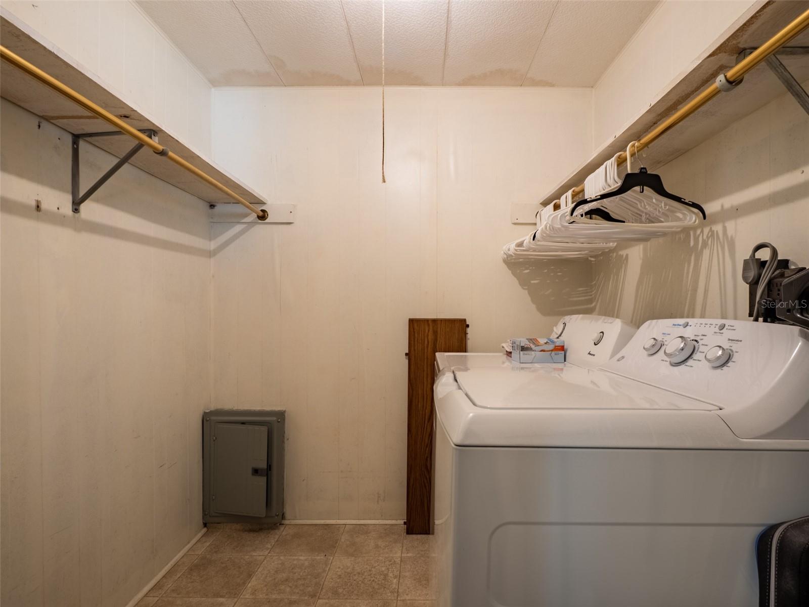 401 DENICE DR #401 — photo 21