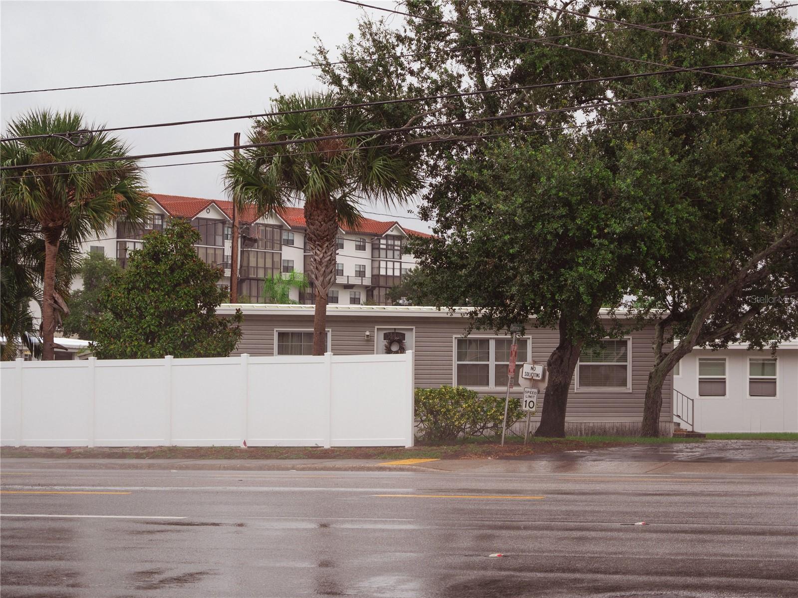 401 DENICE DR #401 — photo 41