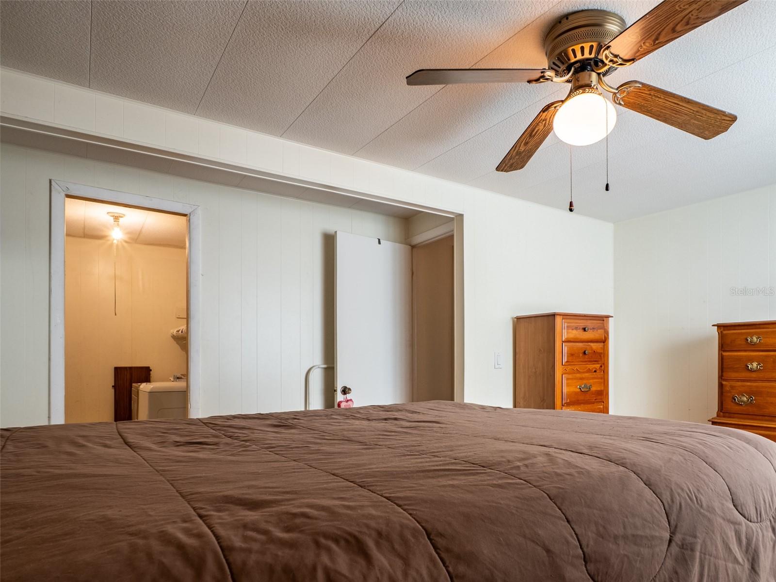 401 DENICE DR #401 — photo 22