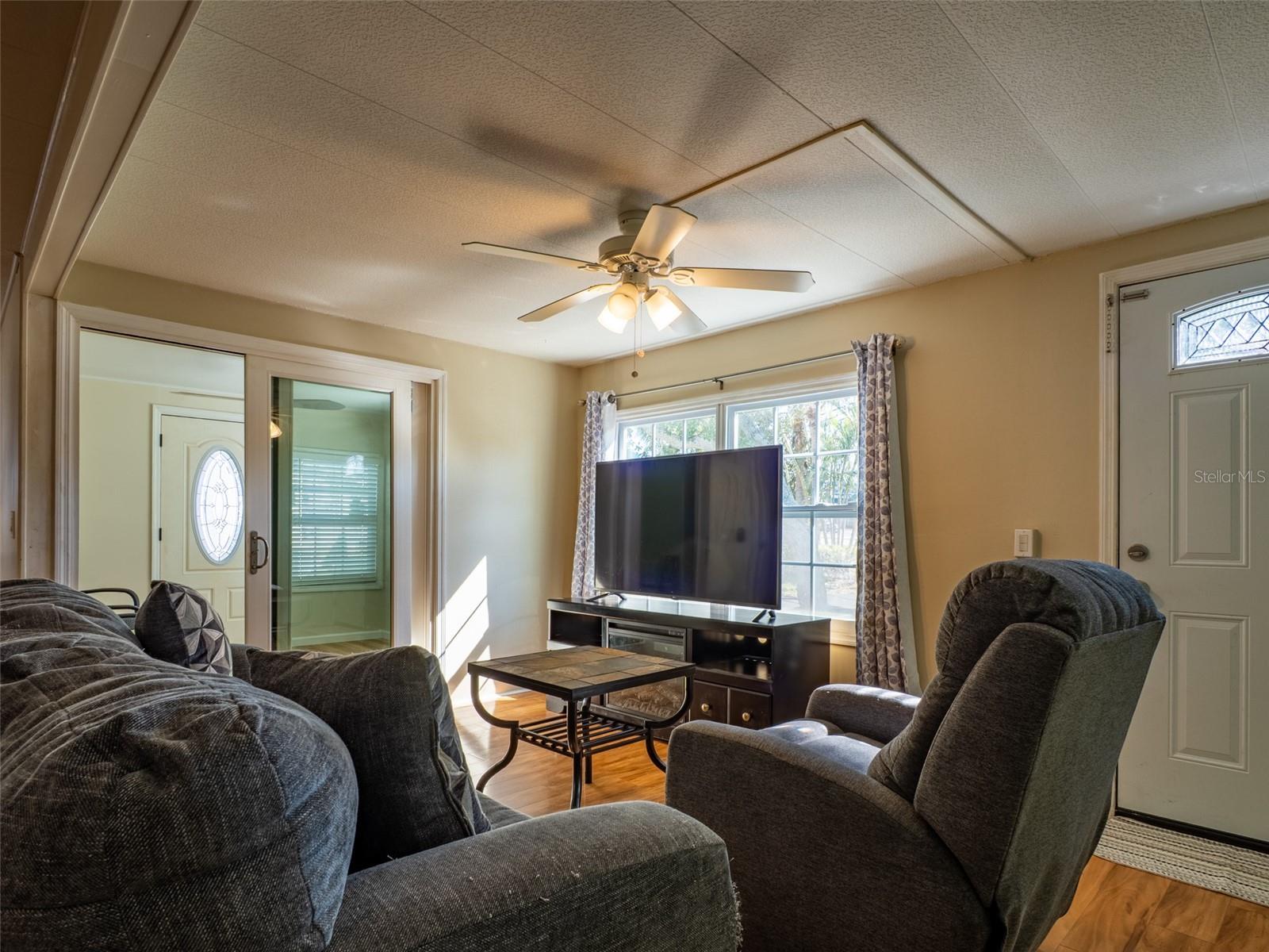401 DENICE DR #401 — photo 10