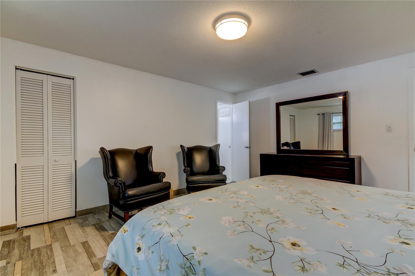 1846 ELMHURST DR — photo 31