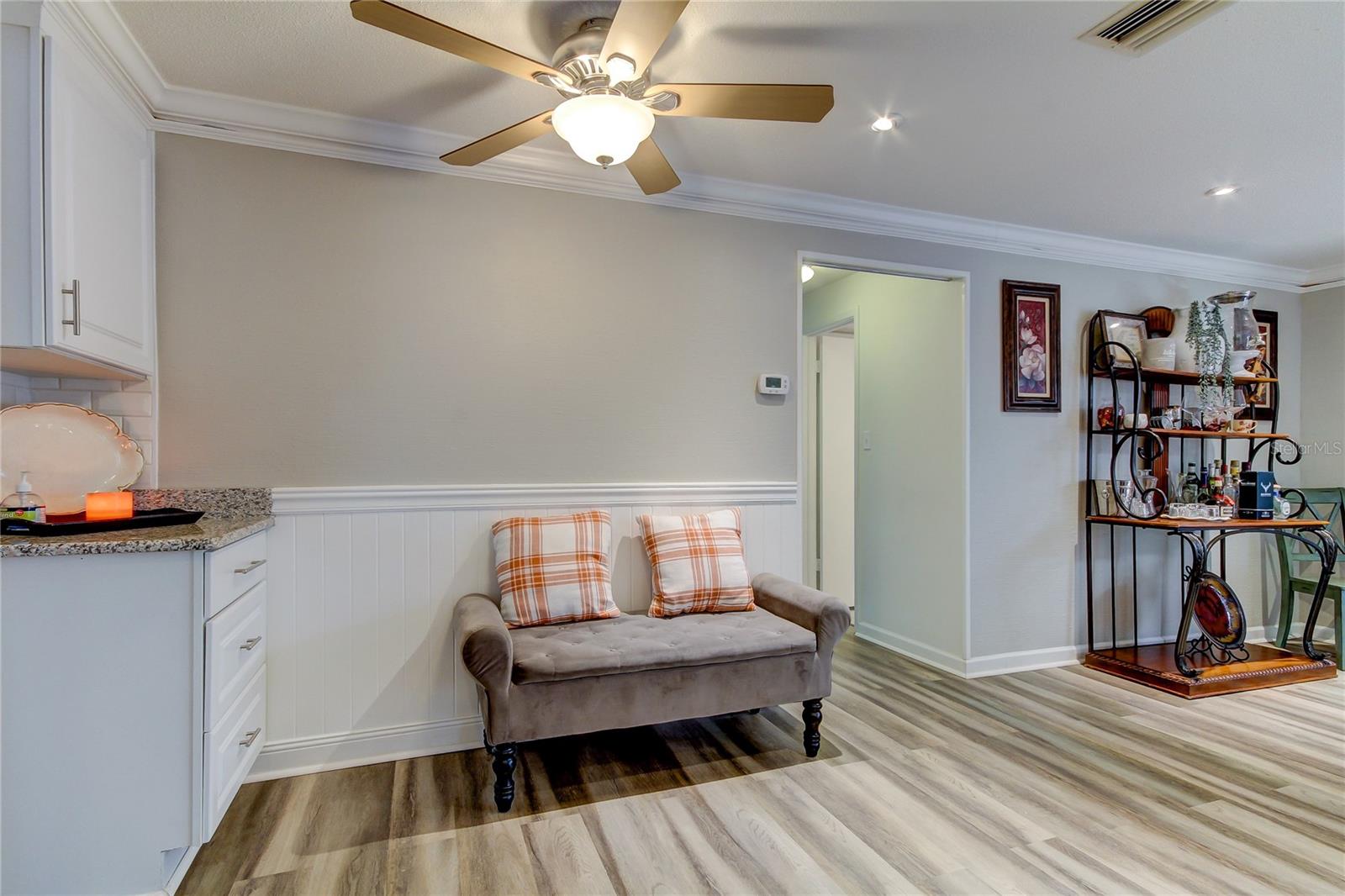 1846 ELMHURST DR — photo 22
