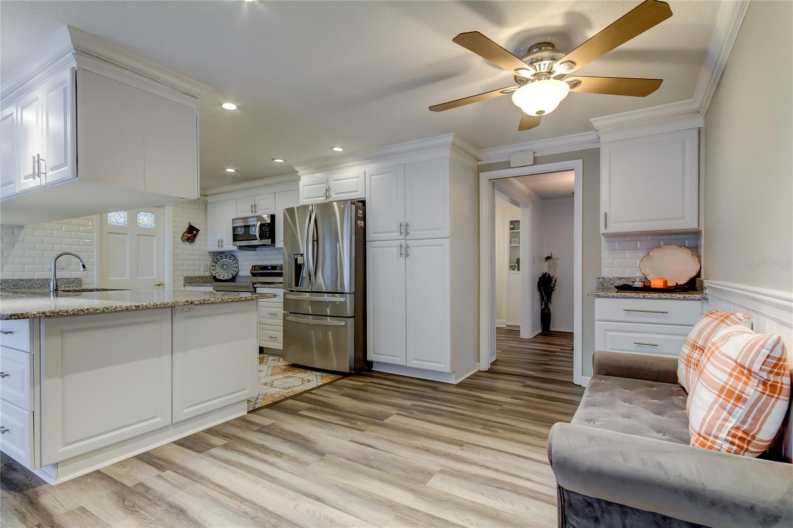 1846 ELMHURST DR — photo 12