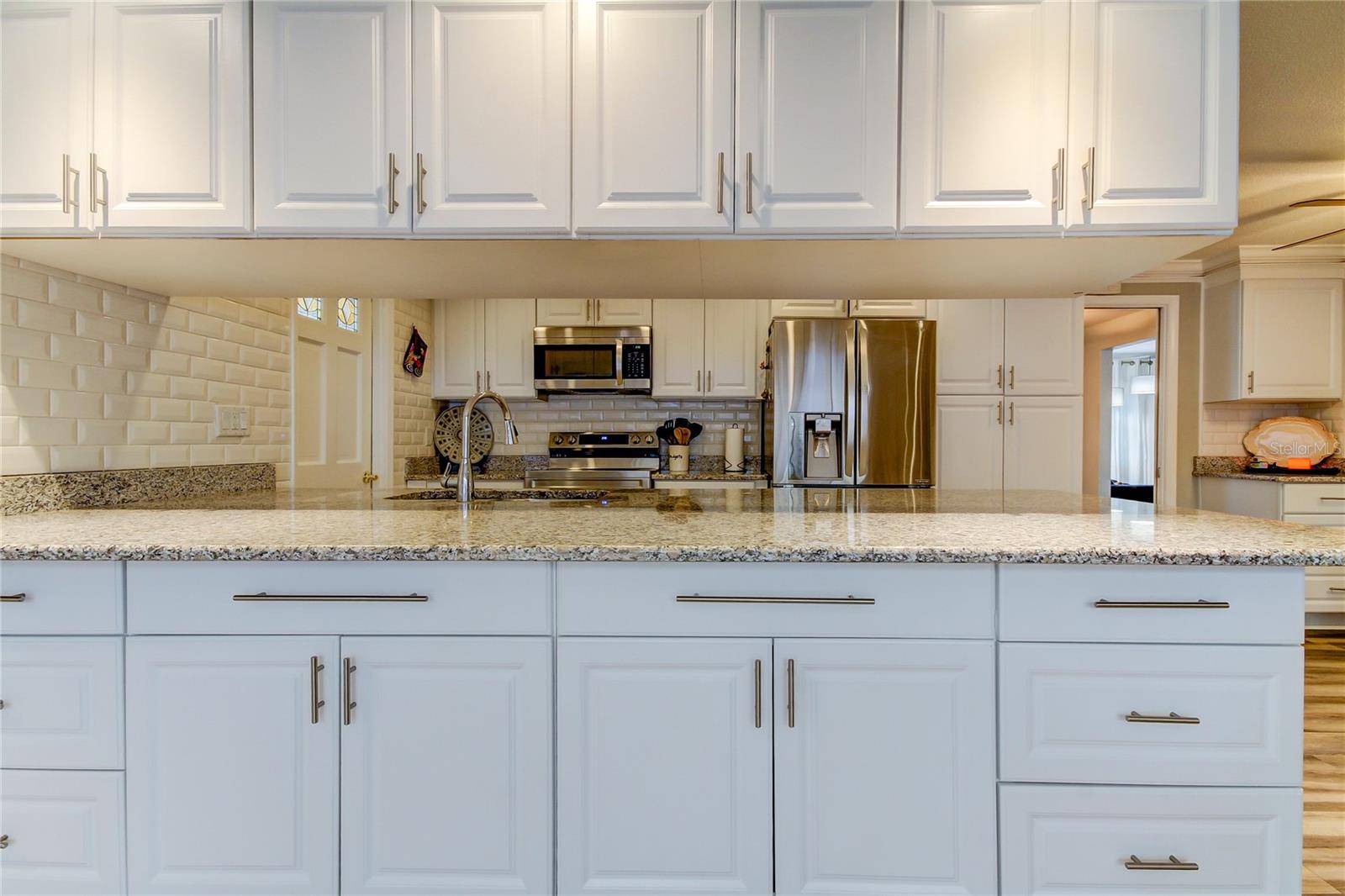 1846 ELMHURST DR — photo 19